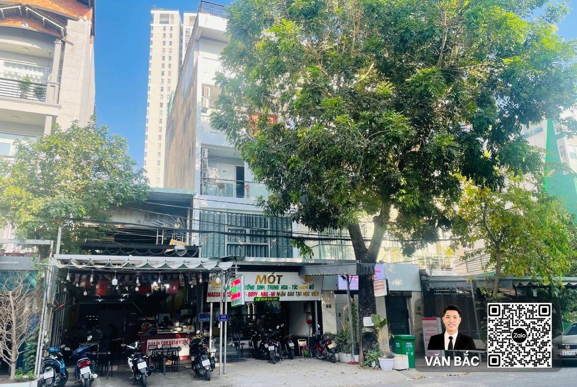 nha-mat-tien-c15-duong-24m-kdc-la-casa-ham-4-laust-co-thang-may-dt-5x18m-gia-18-5-tỷ (3)