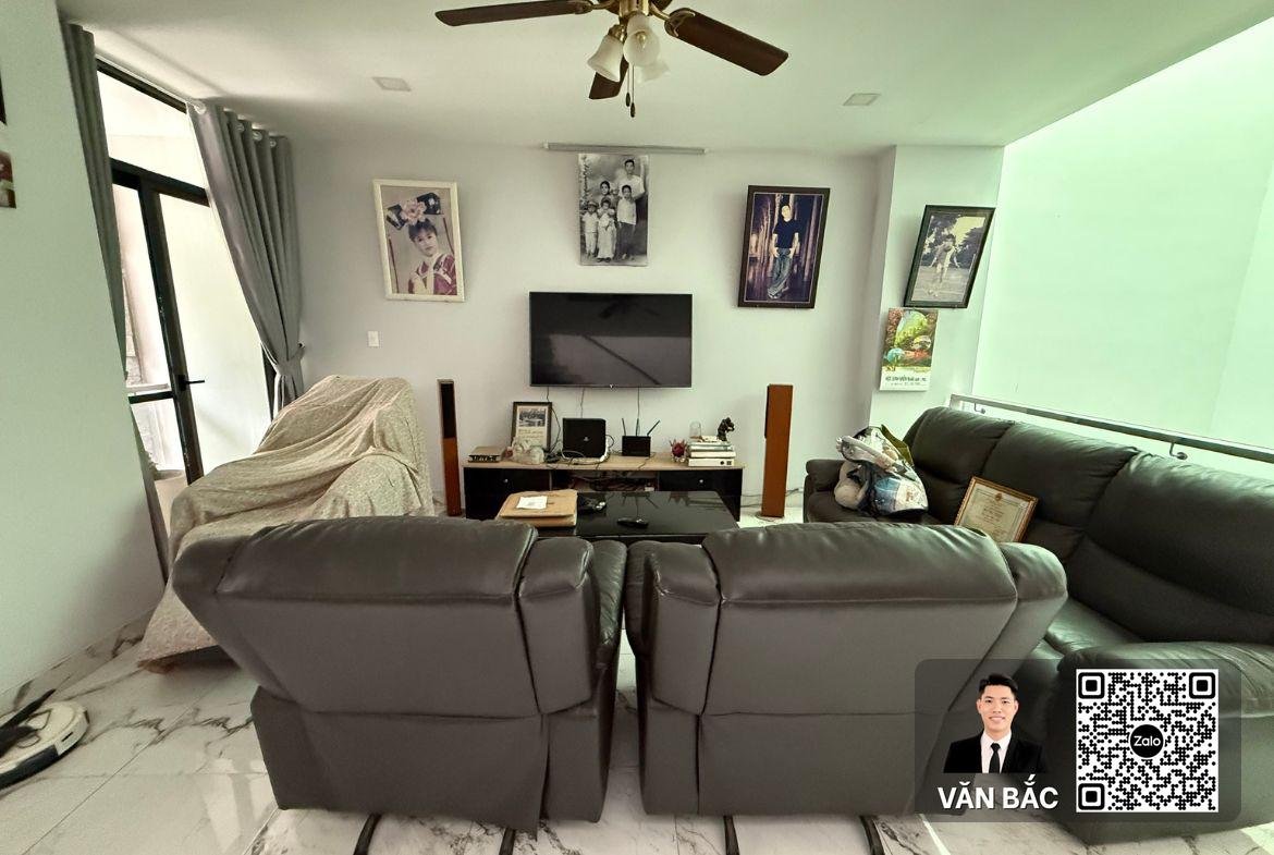 nha-pho-32-duong-2c-kdc-cong-ich-q4-quan-7-dt-7x19m-4lau-huong-dong-nam-gia-23-5-tỷ (1)