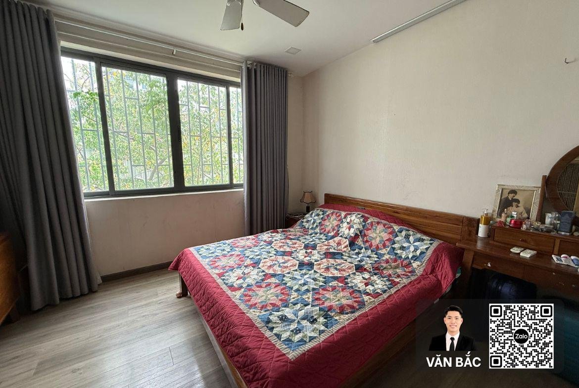 nha-pho-32-duong-2c-kdc-cong-ich-q4-quan-7-dt-7x19m-4lau-huong-dong-nam-gia-23-5-tỷ (7)