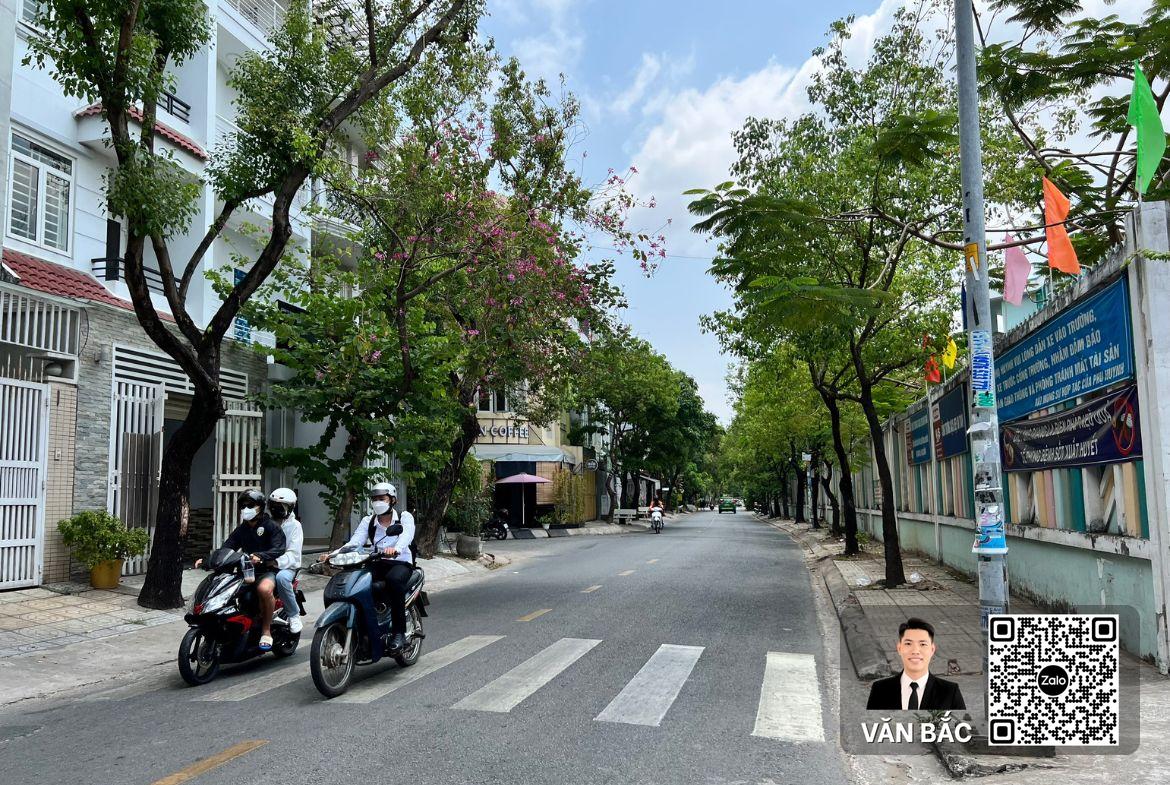 nha-pho-66-duong-so-32-tan-quy-dong-q7-co-thang-may-huong-nam-mat-me-nha-moi-xay-gia-165-tỷ (1)