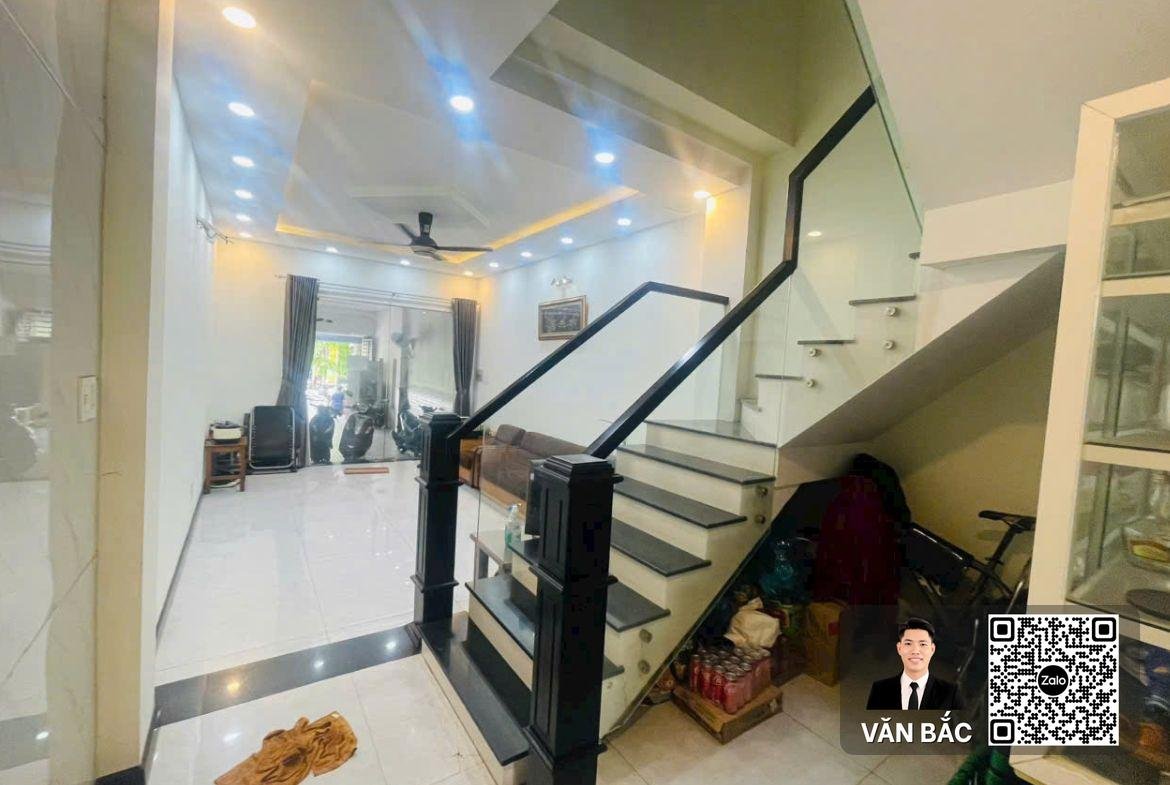 nha-pho-mat-tien-839-huynh-tan-phat-q7-5-lau-co-thang-may-dong-tien-san-co-gia-chot-13-5-tỷ (5)