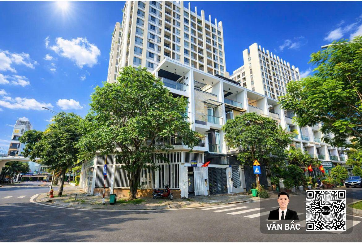 ban-biet-thu-goc-2-mat-tien-jamona-golden-silk-quan-7-dt-150m2-duong-24m-4-lau (11)