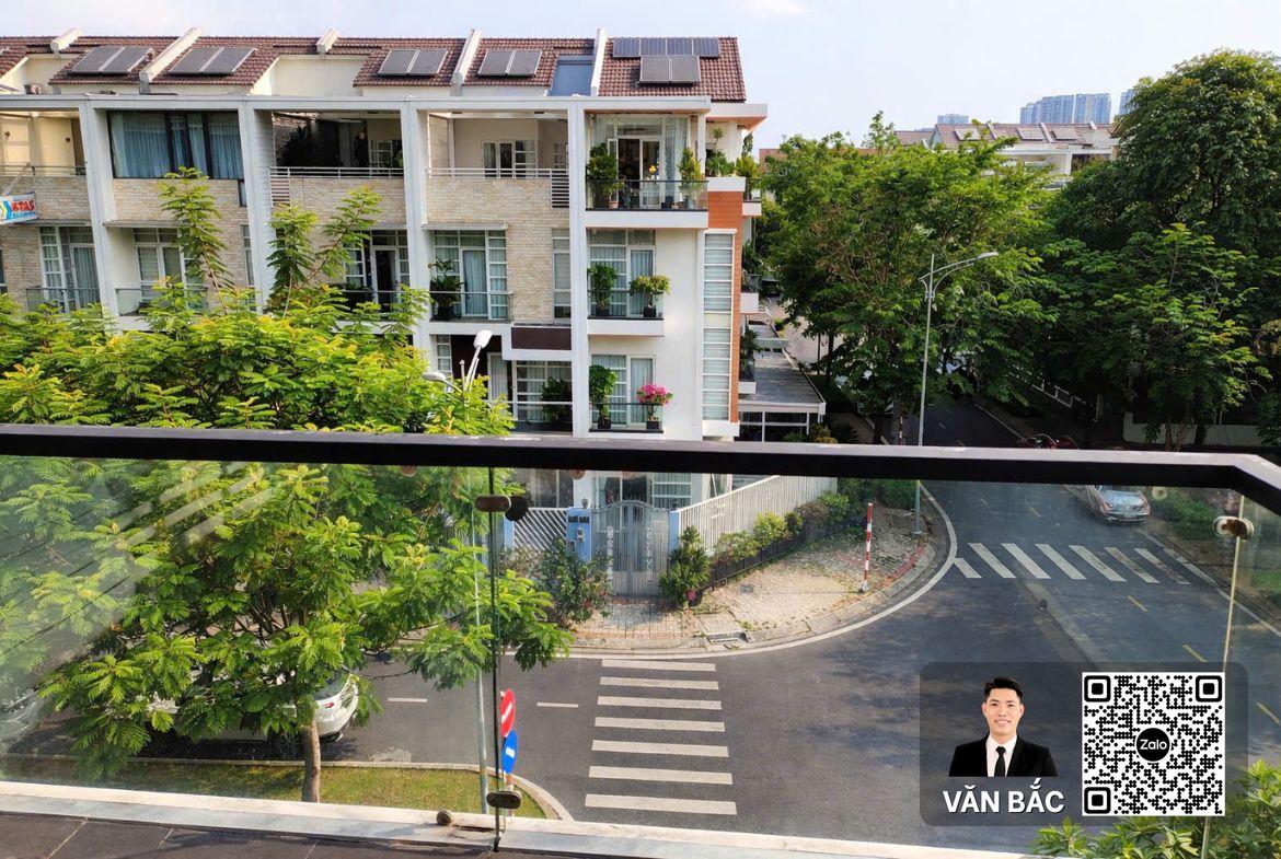 ban-biet-thu-goc-2-mat-tien-jamona-golden-silk-quan-7-dt-150m2-duong-24m-4-lau (9)