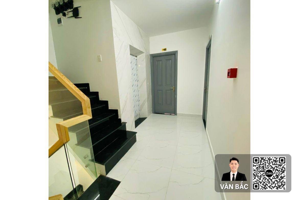 ban-toa-nha-chdv-mat-tien-le-thi-cho-quan-7-dt-140m²-15-phong-thu-nhap-76-trieu-thang (1)