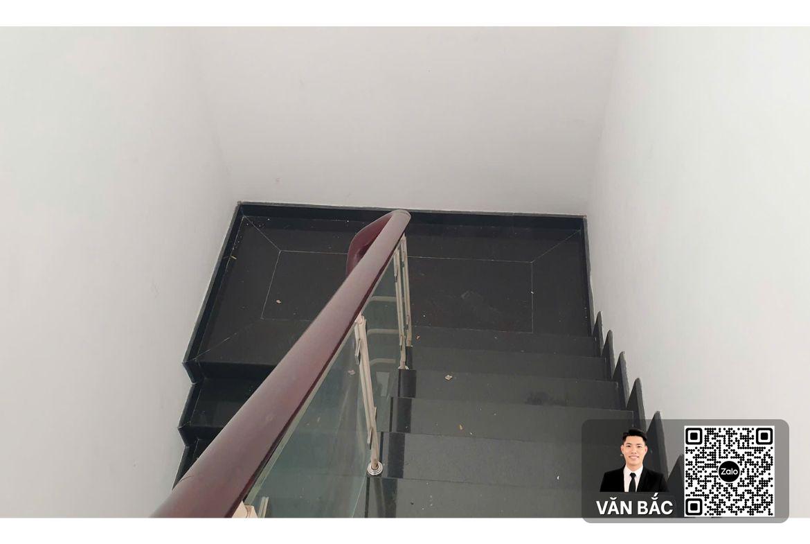 biet-thu-53-duong-so-16-20m-mỹ-van-1-phu-mỹ-hung-vi-tri-kinh-doanh-dt-7x18m-3-lau-hdt-3000-usd-gia-60ty (3)