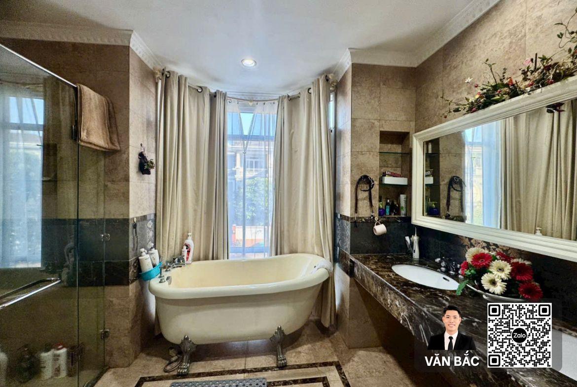 biet-thu-b27-duong-so-19-nam-do-phu-my-hung-2-mat-tien-dt-8x18m-ham-3-lau-gia-60-ty (12)