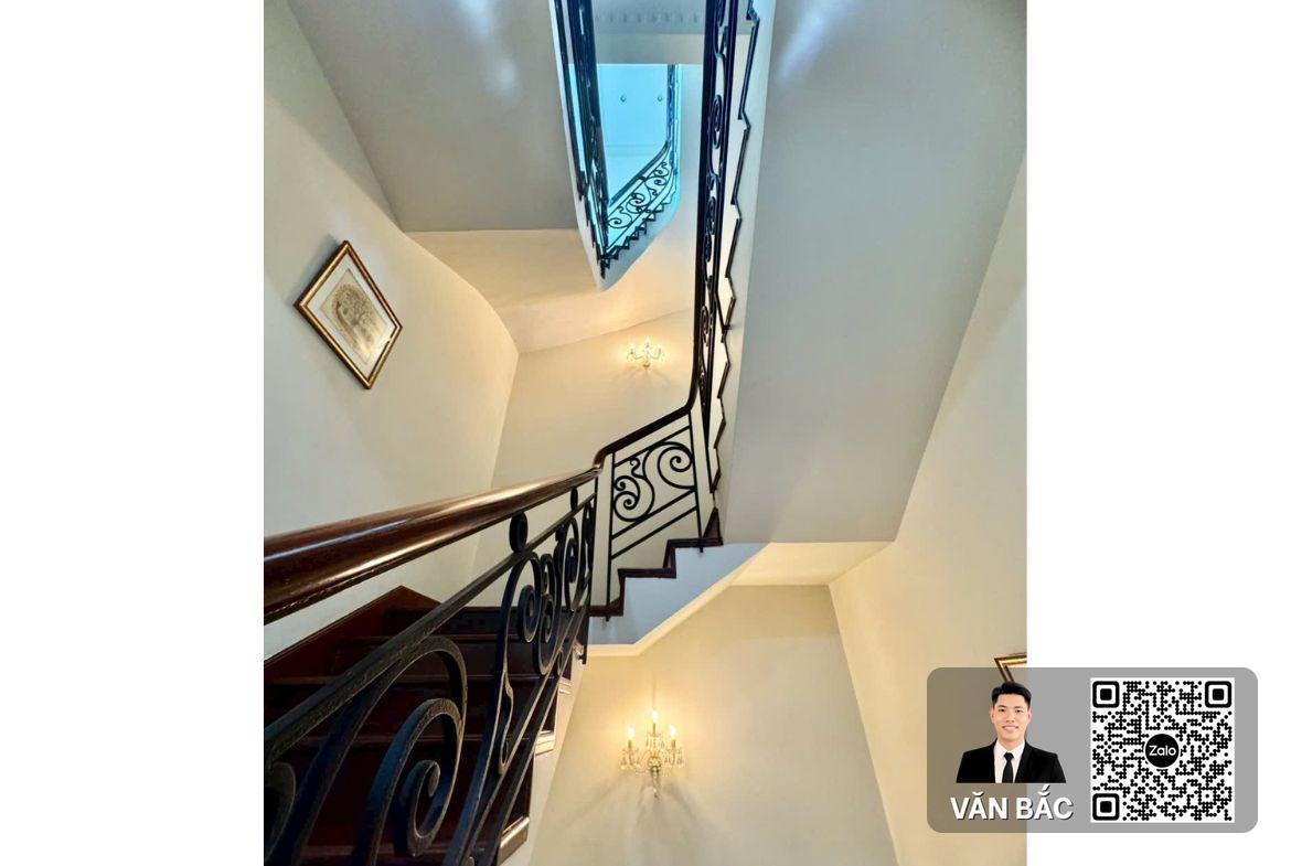 biet-thu-b27-duong-so-19-nam-do-phu-my-hung-2-mat-tien-dt-8x18m-ham-3-lau-gia-60-ty (15)