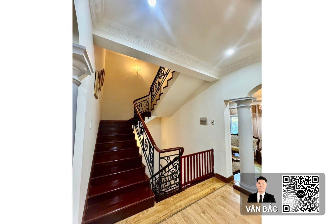 biet-thu-b27-duong-so-19-nam-do-phu-my-hung-2-mat-tien-dt-8x18m-ham-3-lau-gia-60-ty (8)