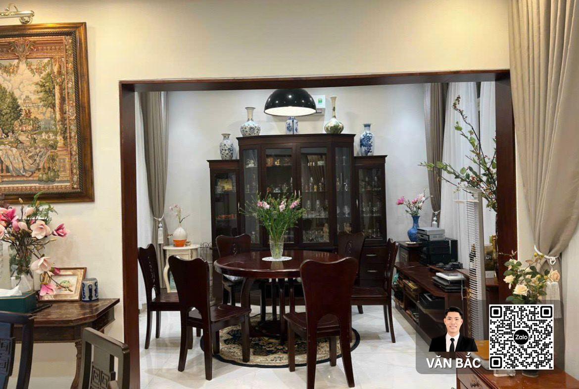 biet-thu-don-lap-8-duong-so-1-sadeco-song-ong-lon-dt-12x25m2-4-lau-huong-dong-gia-65-tỷ (5)