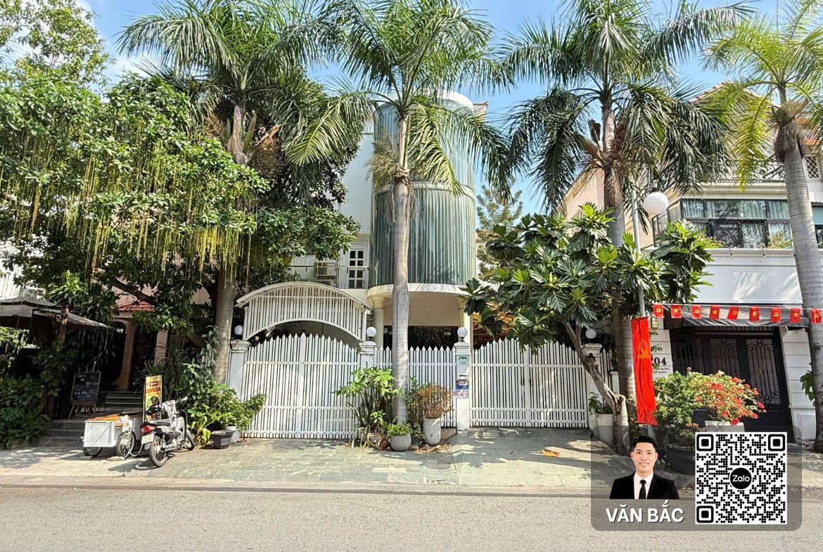 biet-thu-mat-tien-206-pham-thai-buong-mỹ-hoang-phu-mỹ-hung-vi-tri-kinh-doanh-dt-10-5x20m-3-lau-gia-80-tỷ (1)