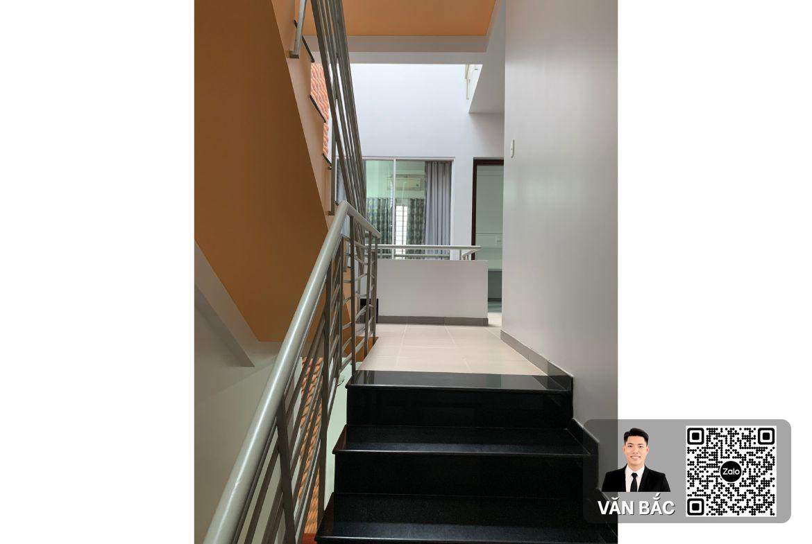 biet-thu-mini-6-lo-g4-duong-55-kdc-tan-quy-dong-dt-6x18m-3-lau-vi-tri-vang-tan-phong-gia-25-tỷ (5)