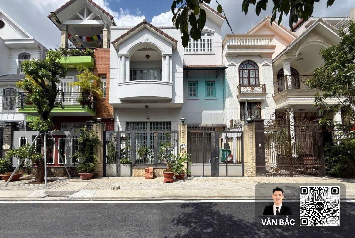 biet-thu-pho-dt-8x20m-nha-24d-kdc-tan-thuan-quan-7-3-lau-gia-24-tỷ (1)