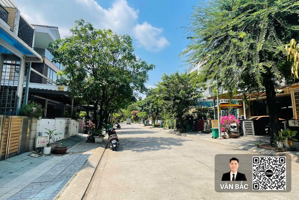 biet-thu-pho-vuon-jamona-home-resort-lo-h27-duong-12-full-noi-that-dt-6-5x225m-4-lau-gia-tot-14-tỷ (4)