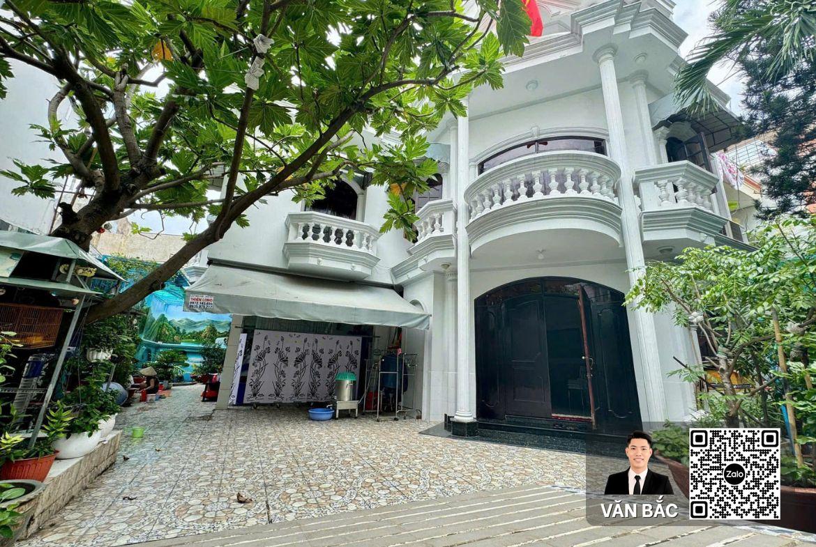 biet-thu-san-vuon-62-25-11-lam-van-ben-quan-7-dt-13-5x19m-3-lau-hem-xe-tai-thong-gia-chot-29-tỷ (3)