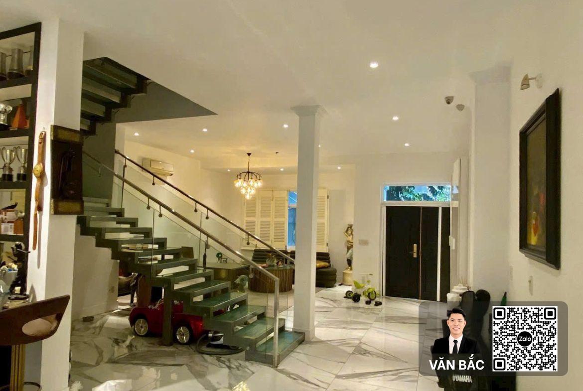 biet-thu-vuon-b1-105-so-9-mỹ-thai-1-phu-mỹ-hung-q7-huong-dong-nam-dt-7x25m-3-lau-gia-54-tỷ (3)