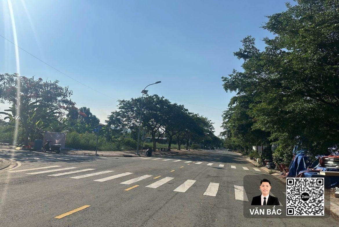 dat-biet-thu-mini-e17-kdc-bo-cong-an-canh-cong-vien-dt-9x17m-huong-dong-nam-gia-15-3-tỷ (3)