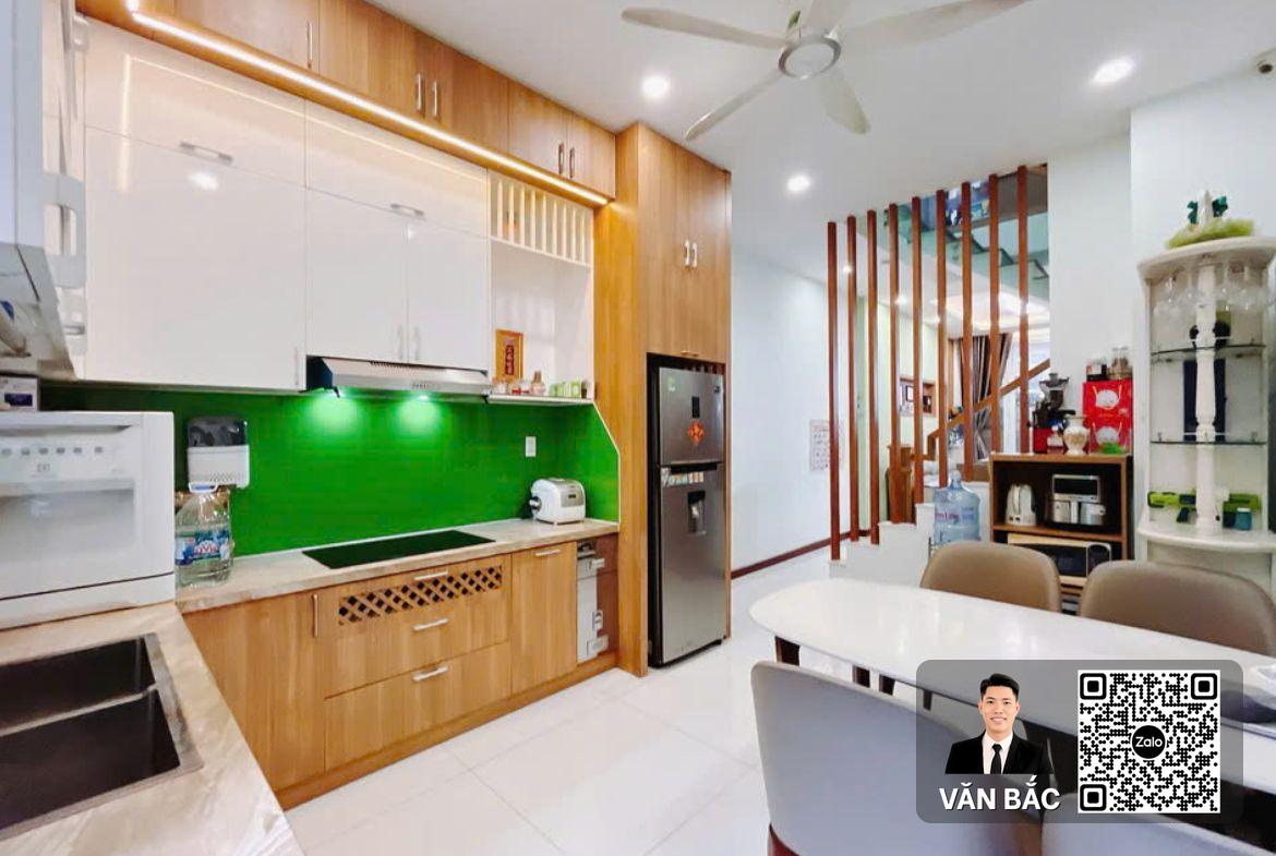 nha-dep-49-duong-so-49-binh-thuan-quan-7-sat-truc-nguyen-thi-thap-dt-3-5x20m-4-lau-gia-12-tỷ (12)