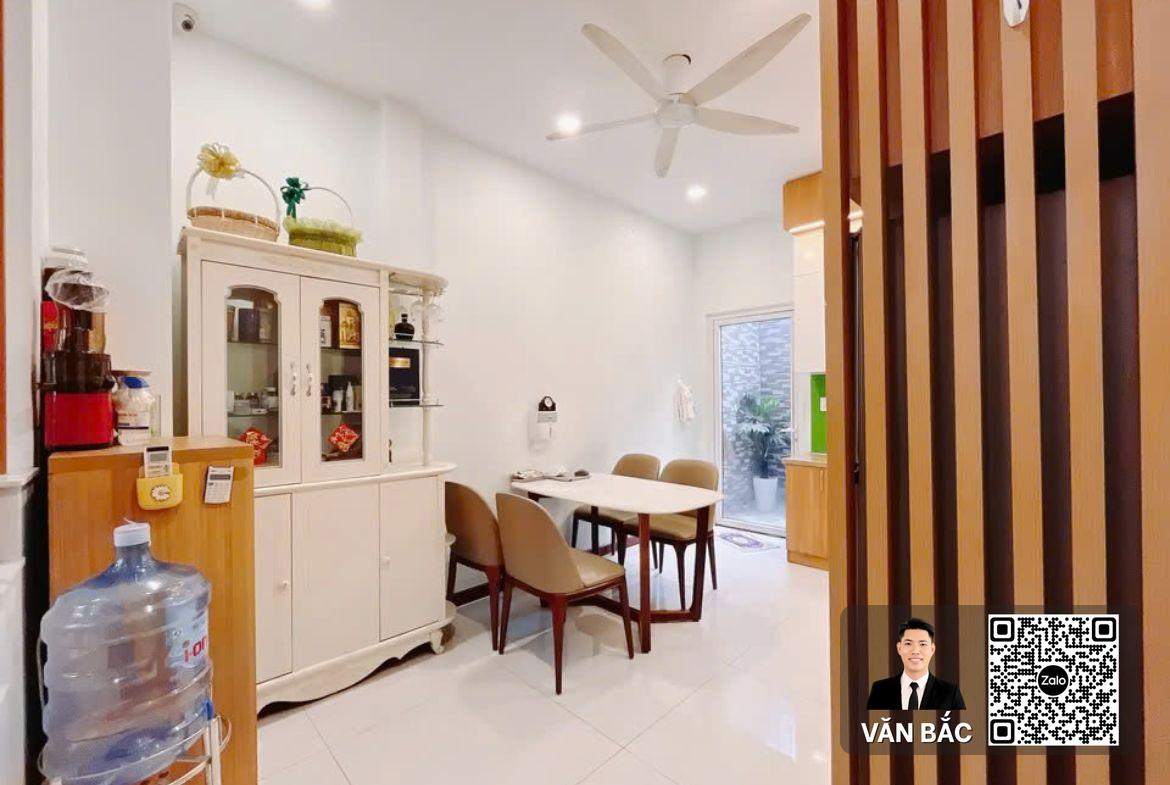 nha-dep-49-duong-so-49-binh-thuan-quan-7-sat-truc-nguyen-thi-thap-dt-3-5x20m-4-lau-gia-12-tỷ (14)