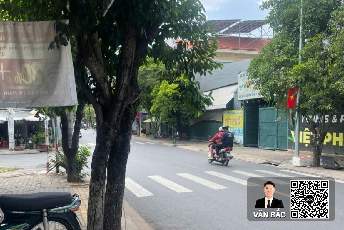 nha-mat-tien-41-duong-79-tan-quy-quan-7-dt-4-7x19m-4-lau-sat-vach-lotte-mart-gia-20-8-ty (2)