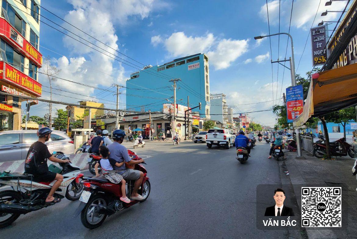 nha-mat-tien-539-huynh-tan-phat-q7-dt-42x31m-3-lau-hdt-30tr-thang-hd-5-nam-gia-26-5-tỷ (7)