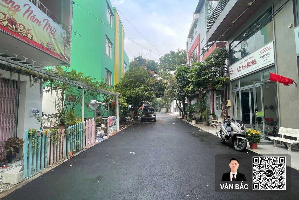 nha-pho-4-duong-so-4-kdc-tan-thanh-lap-quan-7-dt-5×17-5m-3-lau-gia-dau-tu-11-tỷ (1)