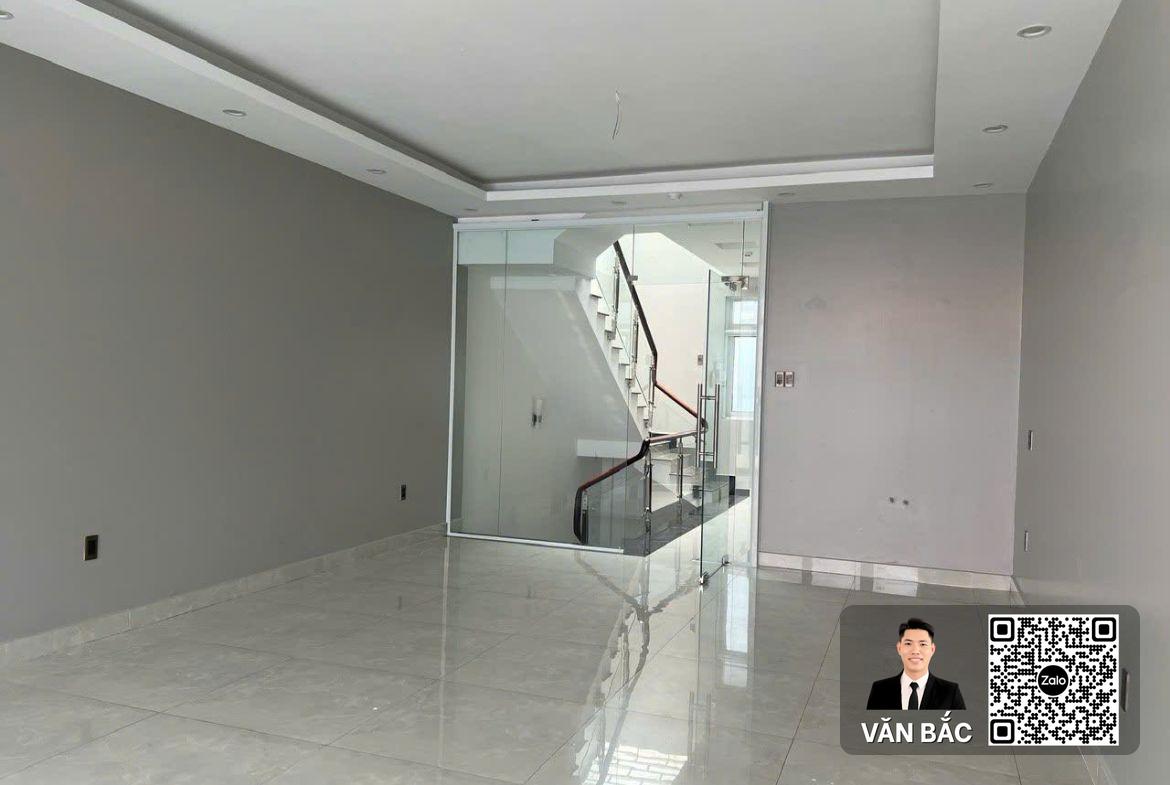 nha-pho-70-duong-so-2-him-lam-tan-hung-thang-mayham-4-lau-hdt-45tr-gia-30-tỷ (10)