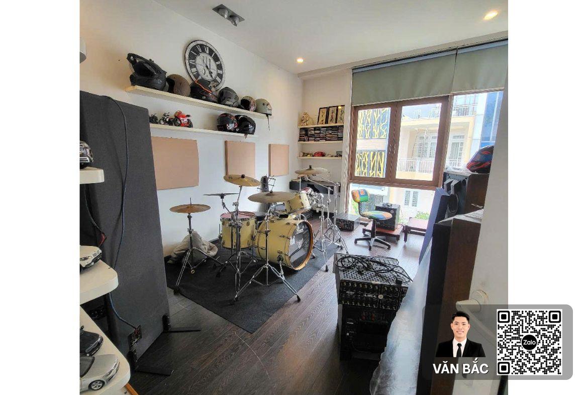 nha-pho-793-28-1-6e-tran-xuan-soan-q7-dt-7-4x25m-3-lau-don-dau-cau-nguyen-khoai-gia-26-ty (5)