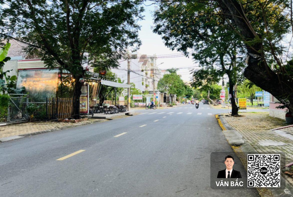 nha-pho-e5-duong-so-1-kdc-phu-my-cho-lon-q7-duong-16m-dt-4x24m-4-lau-gia-15-ty (1)