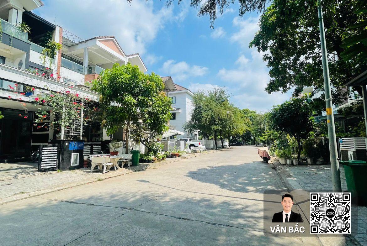 nha-pho-g20-duong-so-2-jamona-home-resort-phong-cach-co-dien-dt-6-5x225m-3-laust-gia-tot-13-5-tỷ (10)