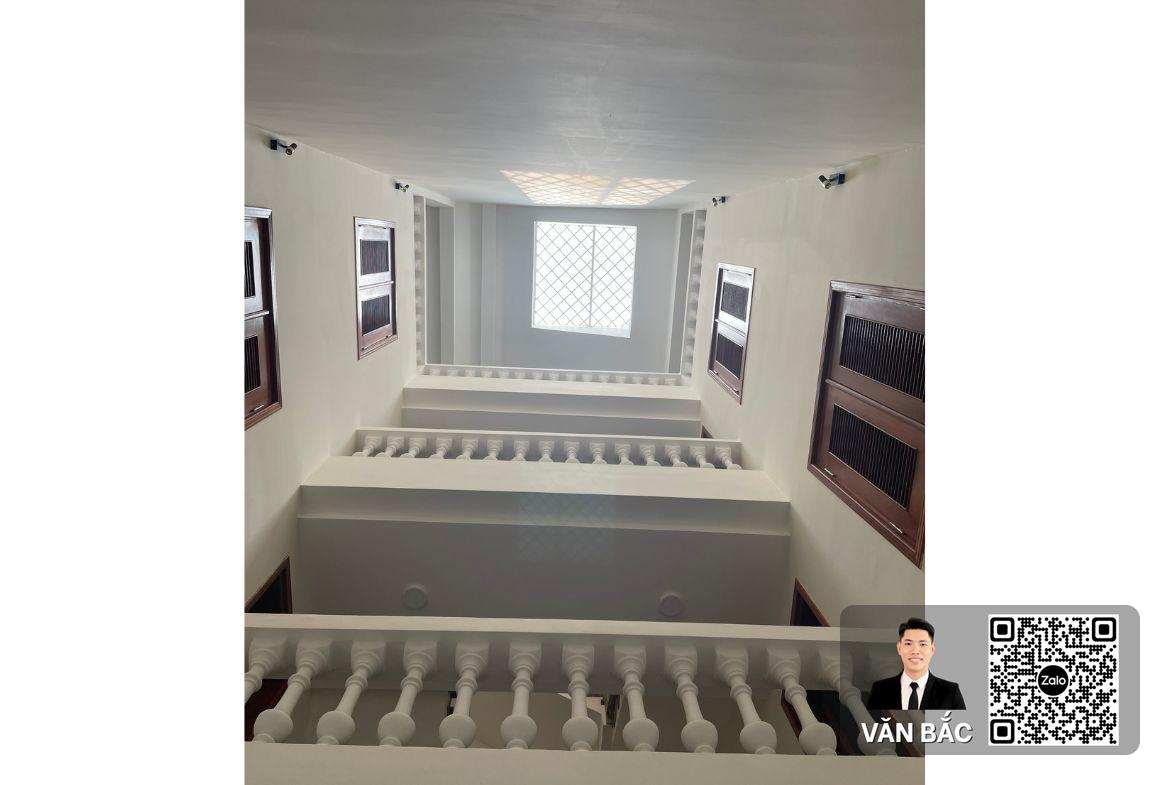 nha-pho-g20-duong-so-2-jamona-home-resort-phong-cach-co-dien-dt-6-5x225m-3-laust-gia-tot-13-5-tỷ (8)