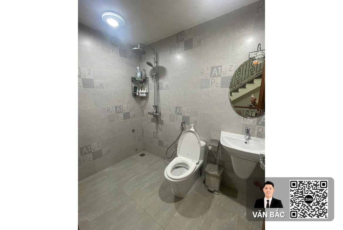 nha-pho-him-lam-q7-38-duong-so-2-ham-5-lau-thang-may-8-phong-ngu-gia-cuc-tot-305-tỷ (8)