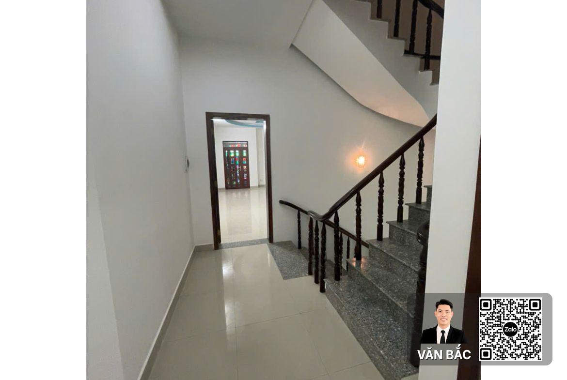 nha-pho-mat-tien-1545-huynh-tan-phat-q7-dt-6x25m-3-lau-hdt-28tr-thang-gia-20-tỷ (12)