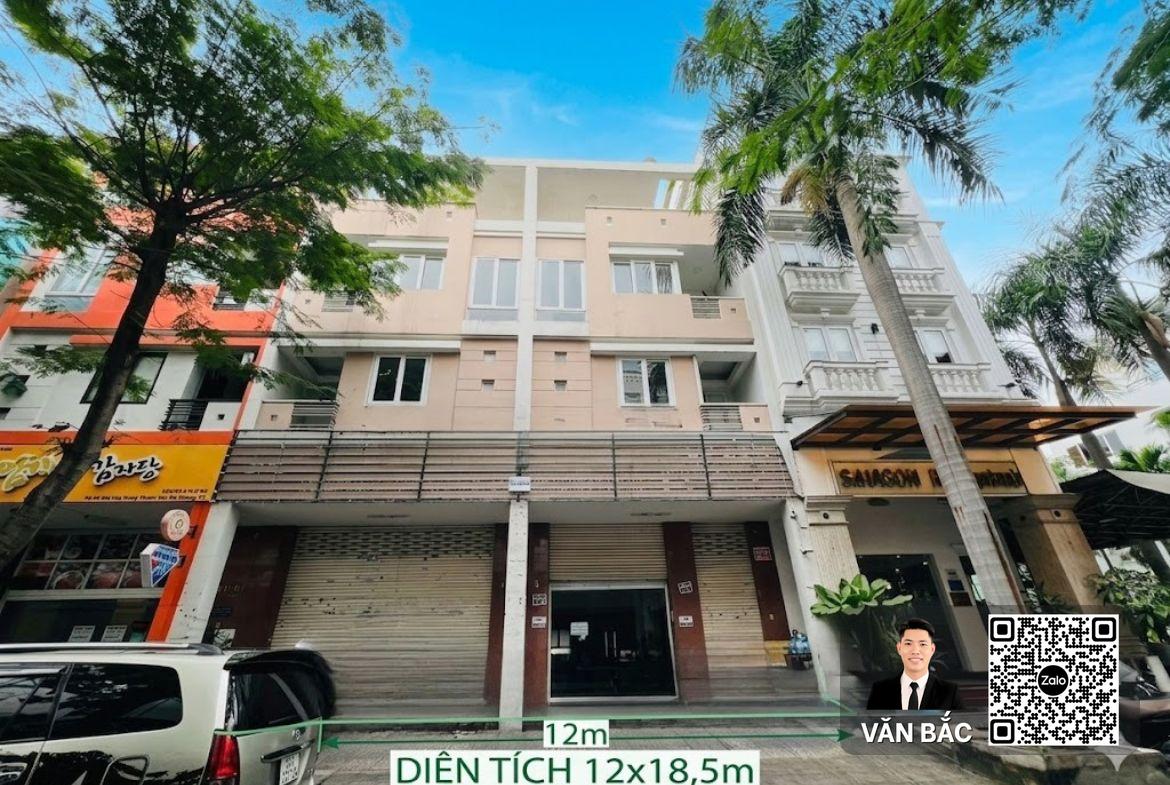 nha-pho-r4-38-r4-39-hung-phuoc-4-phu-mỹ-hung-dien-tich-12x185m-san-1-000m2-5-lau-gia-dau-tu-70-tỷ (10)