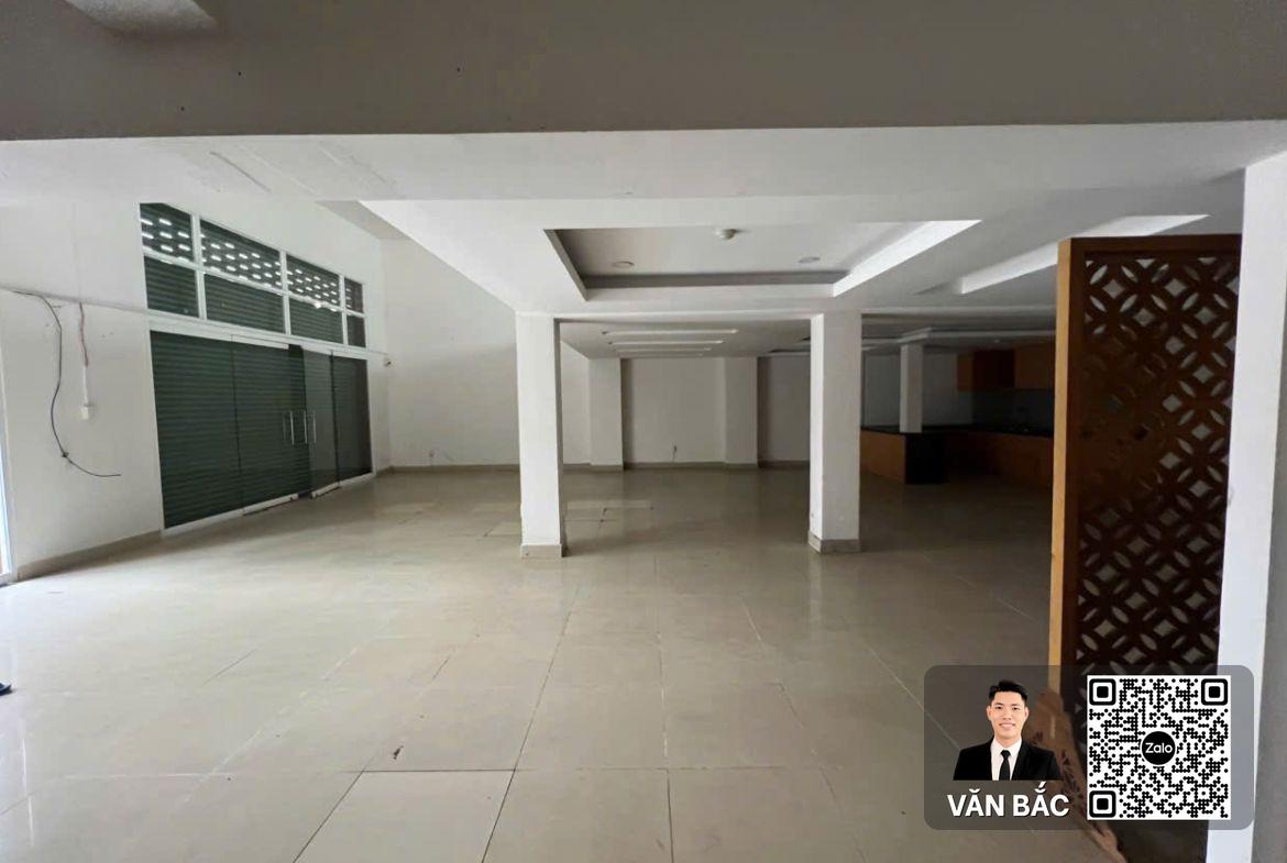 nha-pho-r4-38-r4-39-hung-phuoc-4-phu-mỹ-hung-dien-tich-12x185m-san-1-000m2-5-lau-gia-dau-tu-70-tỷ (4)