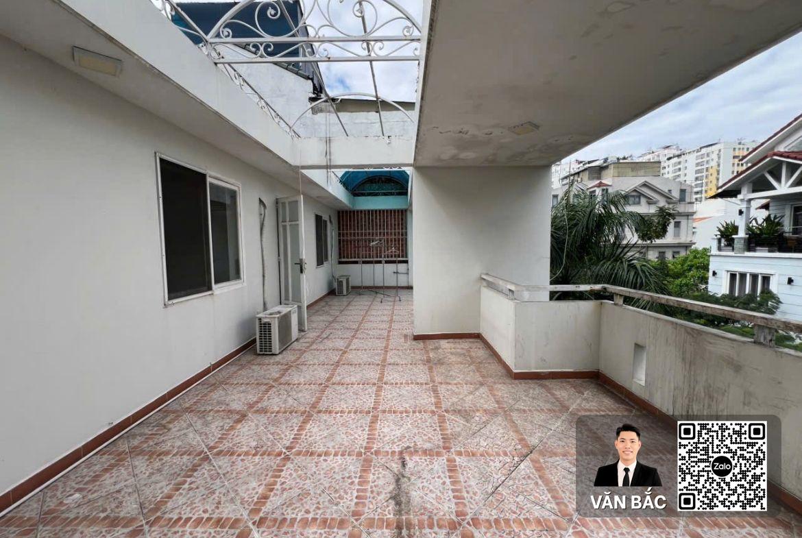 nha-pho-r4-38-r4-39-hung-phuoc-4-phu-mỹ-hung-dien-tich-12x185m-san-1-000m2-5-lau-gia-dau-tu-70-tỷ (6)