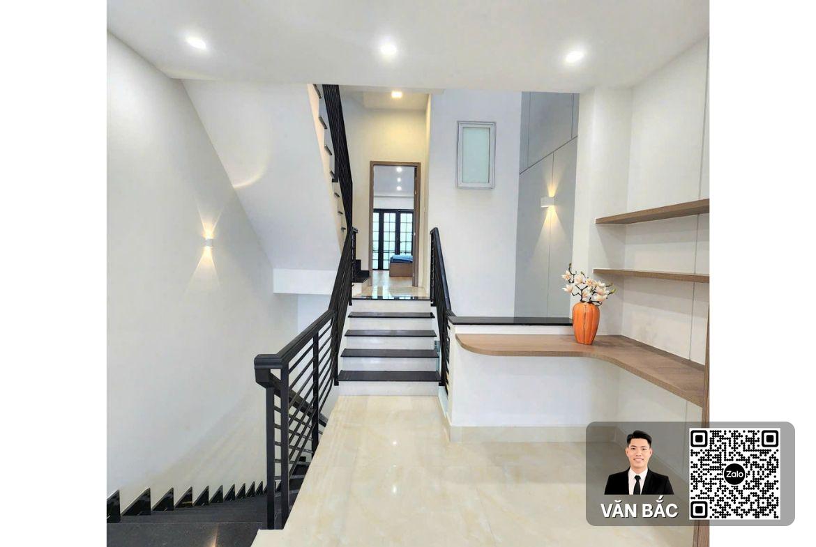 sieu-pham-cu-xa-ngan-hang-q7-mat-tien-26a-duong-4f-lo-gioi-14m-dt-4x19m-4-lau-gia-16-3-tỷ (3)