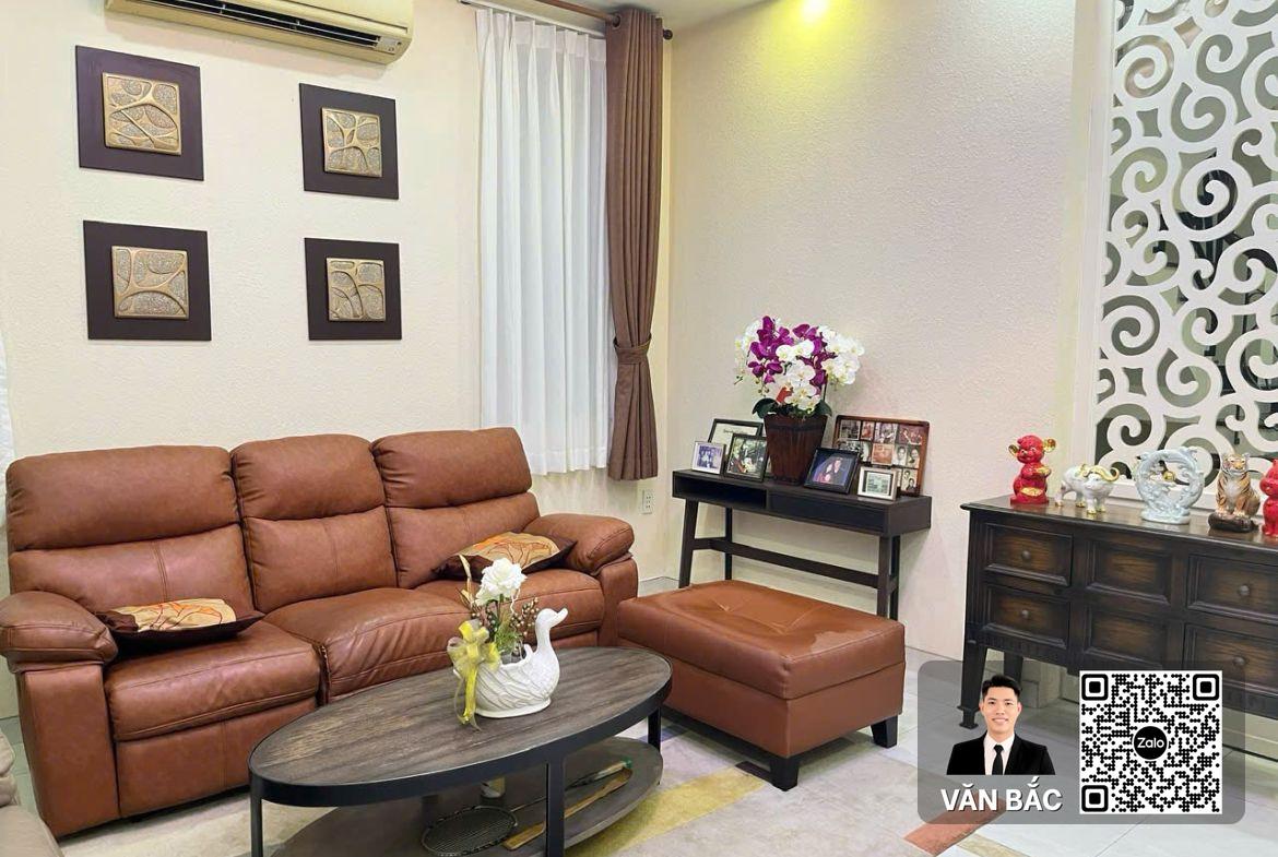 biet-thu-2-mat-tien-12-duong-so-12-sadeco-phuoc-kien-dt-10x20m-ham-3-lau-gia-315-tỷ (4)