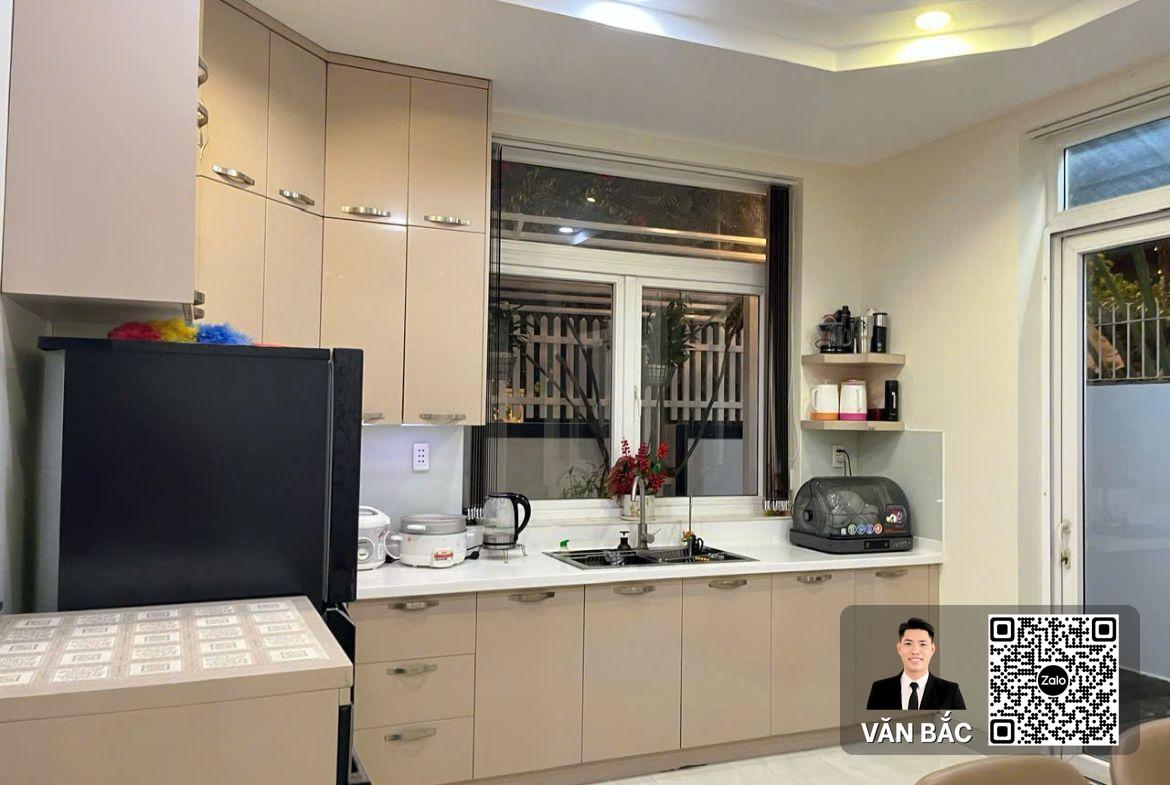 biet-thu-2-mat-tien-12-duong-so-12-sadeco-phuoc-kien-dt-10x20m-ham-3-lau-gia-315-tỷ (5)