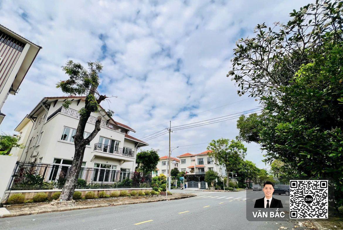 biet-thu-2-mat-tien-a01-ly-long-tuong-nam-quang-2-phu-mỹ-hung-vi-tri-kim-cuong-dt-17x18m-3-lau-gia-190-tỷ (1)