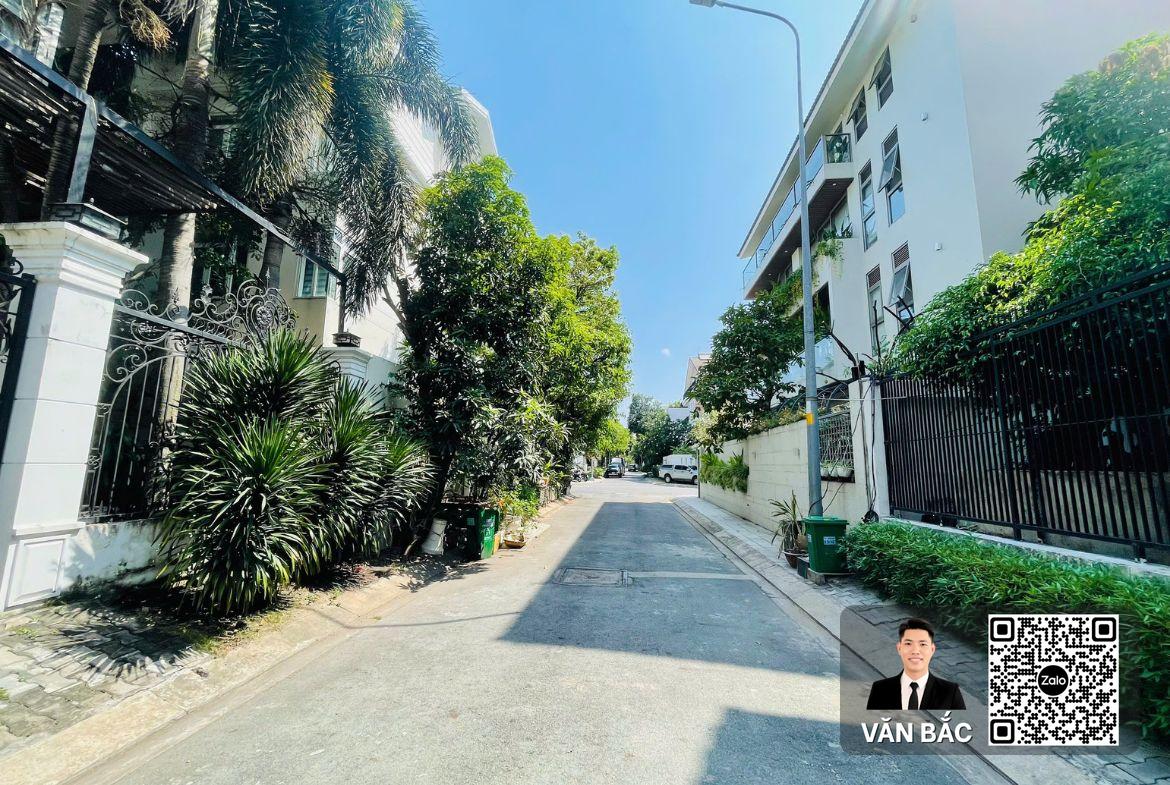 biet-thu-28-lo-a-duong-so-13-van-phat-hung-q7-dt-san-713m²-ham-3-lau-gia-69-tỷ-thue-3000-usd (5)