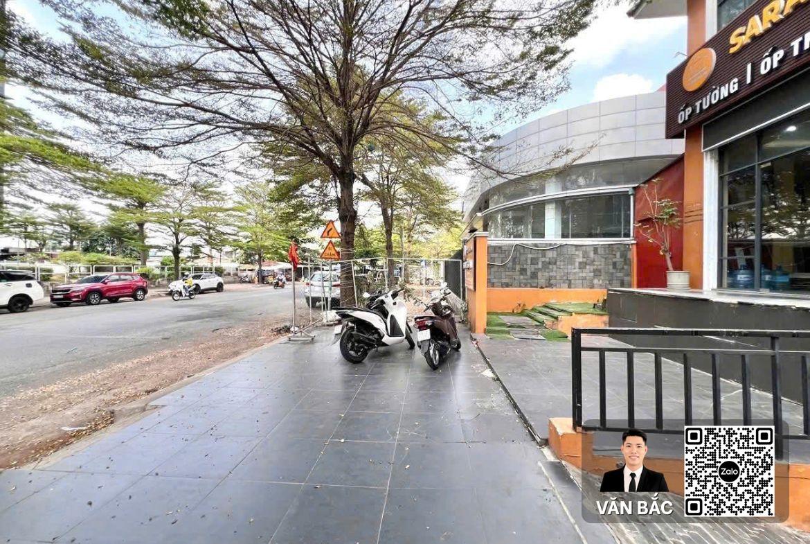 biet-thu-a23-duong-14-sadeco-nghi-ngoi-giai-tri-q7-doi-dien-vivo-city-dt-12-5x20m-ham-3-lau-ban-50-ty-thue-75-trieu (1)