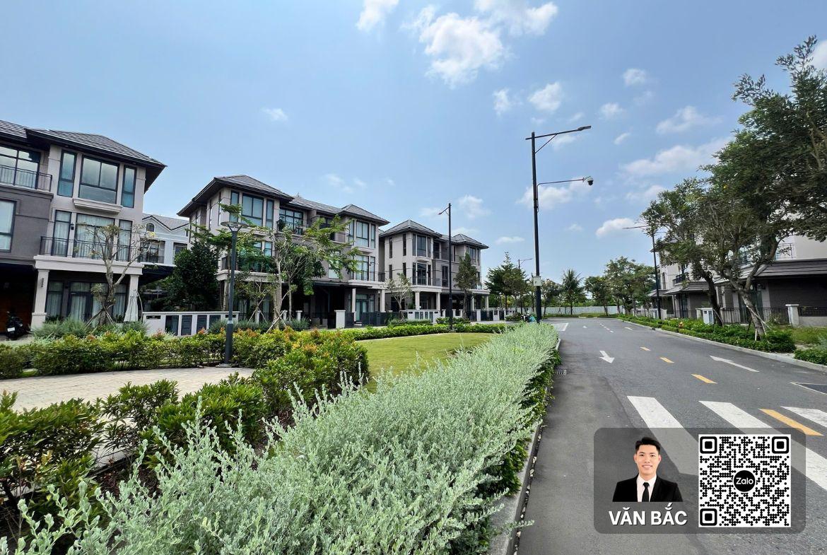 biet-thu-can-c2-23a-72-duong-d9-zeitgeist-gs-metrocity-sieu-do-thi-thong-minh-ma-dt-9-5x17m-3-lau-gia-24-tỷ (3)