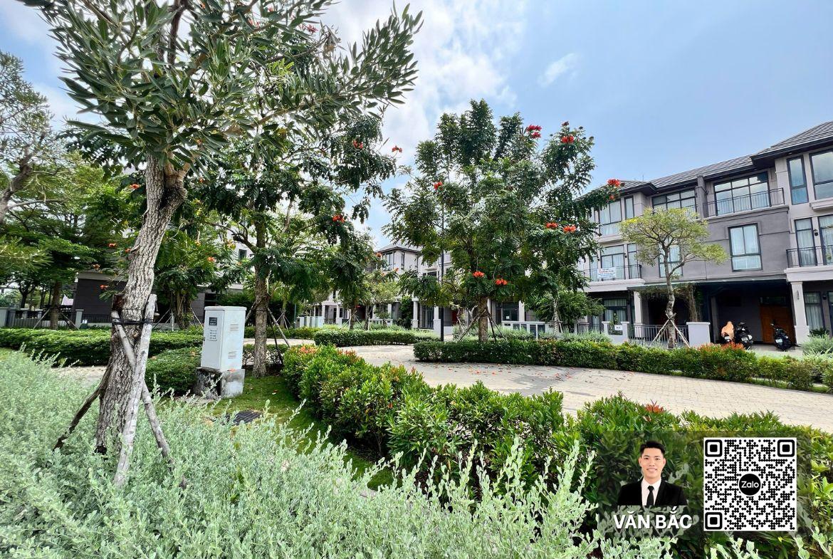 biet-thu-can-c2-23a-72-duong-d9-zeitgeist-gs-metrocity-sieu-do-thi-thong-minh-ma-dt-9-5x17m-3-lau-gia-24-tỷ (4)