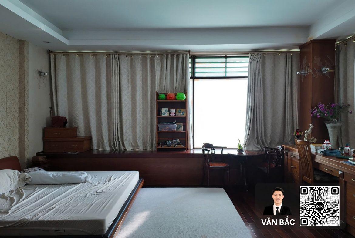 biet-thu-don-lap-8-duong-so-17-sadeco-ven-song-q7-doi-dien-rmit-dt-13x18m-ham-4-lau-gia-62-tỷ (3)