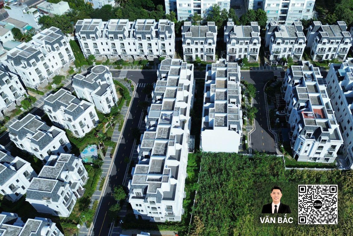 biet-thu-don-lap-bt-09-amelie-villa-phu-mỹ-hung-dien-tich-324m2-20x20m-so-hong-rieng-gia-41-tỷ (3)