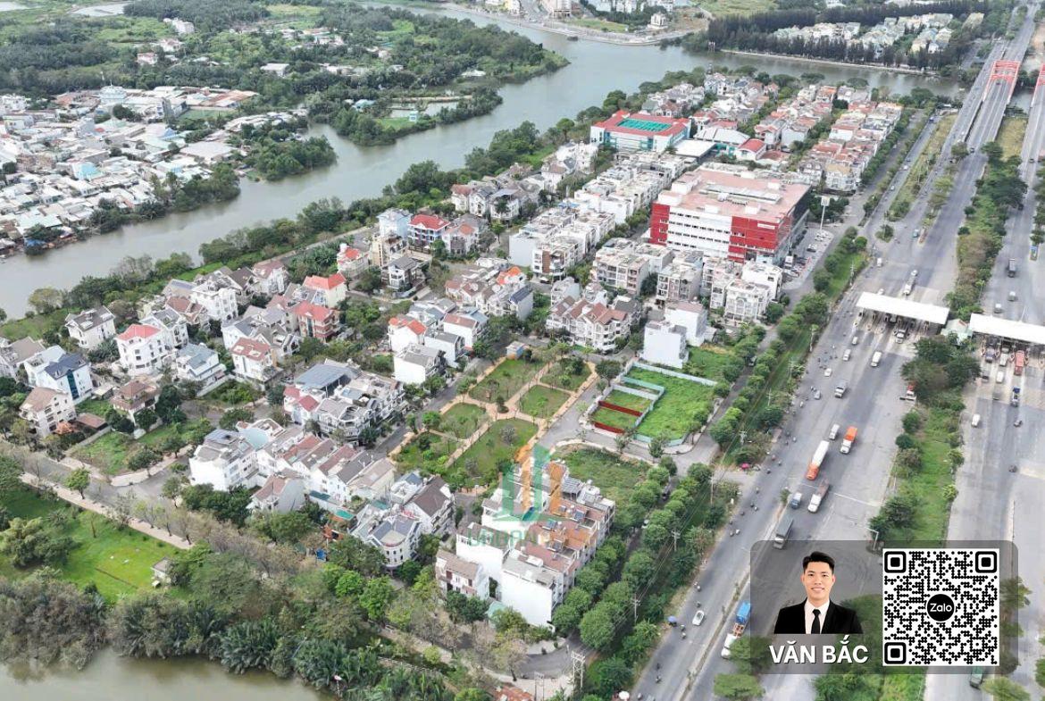 biet-thu-so-9-duong-so-8-sadeco-ven-song-quan-7-dt-12-5x18m-ham-4-lau-full-noi-that-gia-47-ty (11)