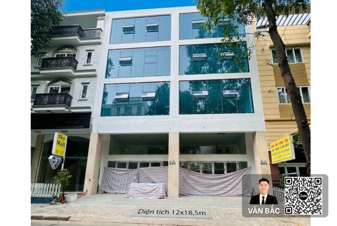 cho-thue-toa-nha-phu-mỹ-hung-dien-tich-san-900m2-5-lau-thang-may-pccc-vi-tri-41-43-hung-gia-4-gia-8500-usd (3)