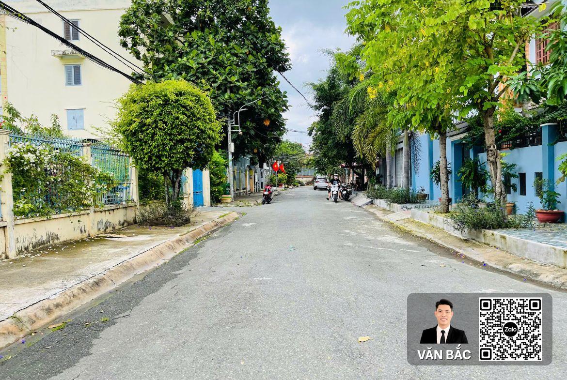 dat-nen-d5-kdc-bo-cong-an-quan-7-so-hong-rieng-cam-tay-huong-dong-gia-105-tỷ (4)