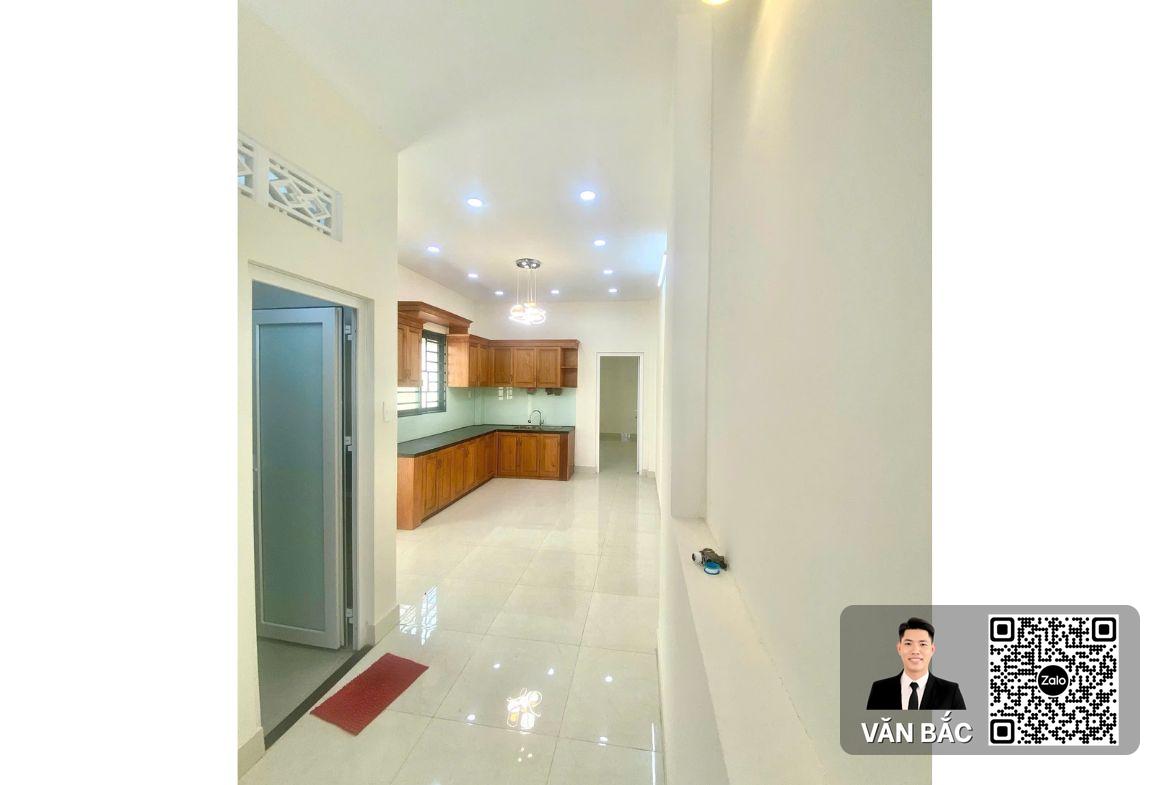 nha-96-5-10a-dao-tong-nguyen-nha-be-dt-5x22m-2-lau-hem-o-to-tranh-gia-93-tỷ (3)