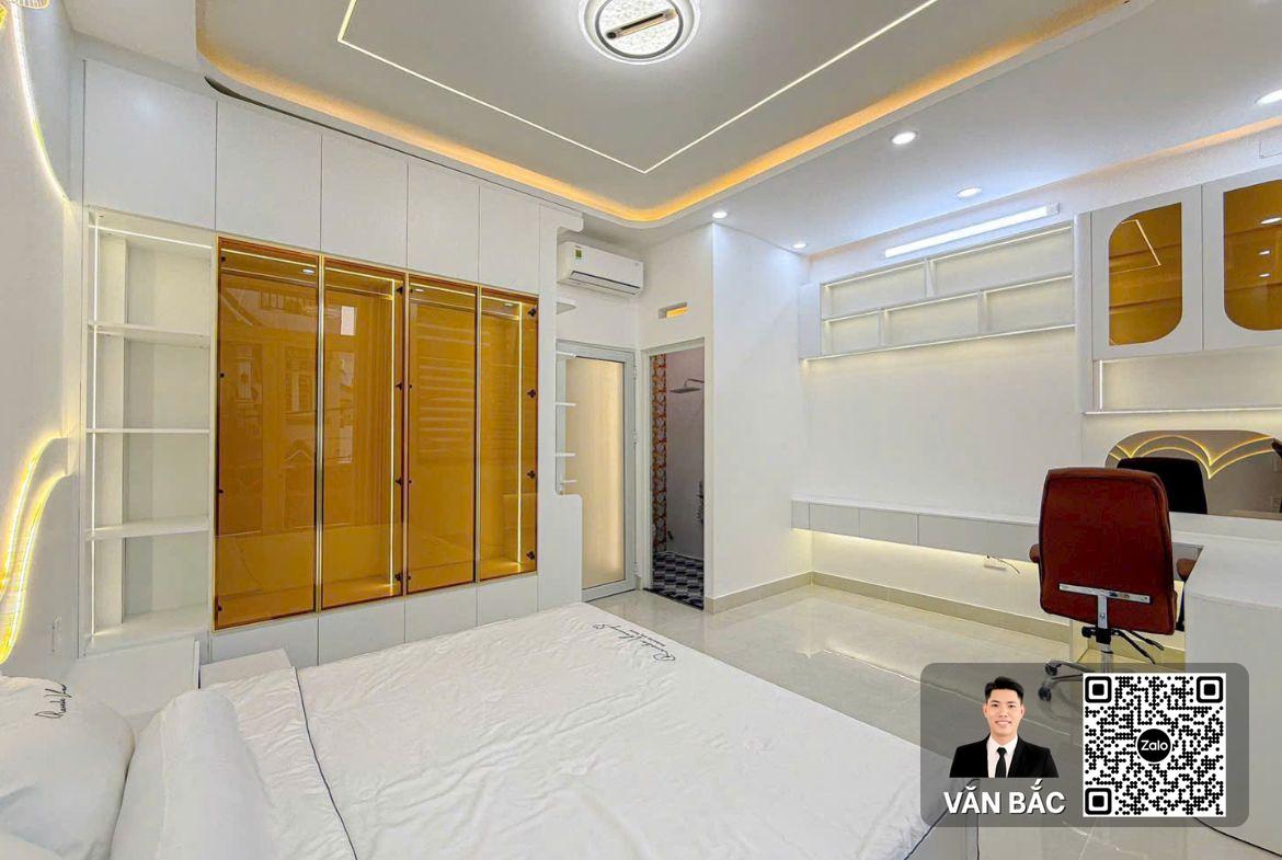 nha-pho-hien-dai-56-14-go-o-moi-q7-xe-hoi-dau-trong-nha-sat-vach-phu-mỹ-hung-dt-5x12m-3-lau-full-gia-10-6-tỷ (3)